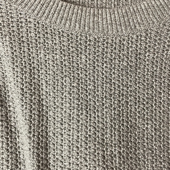 EUC Old Navy Grey sweater - Picture 3 of 3
